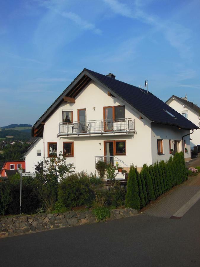 Ferienwohnung Basche Oberzissen المظهر الخارجي الصورة